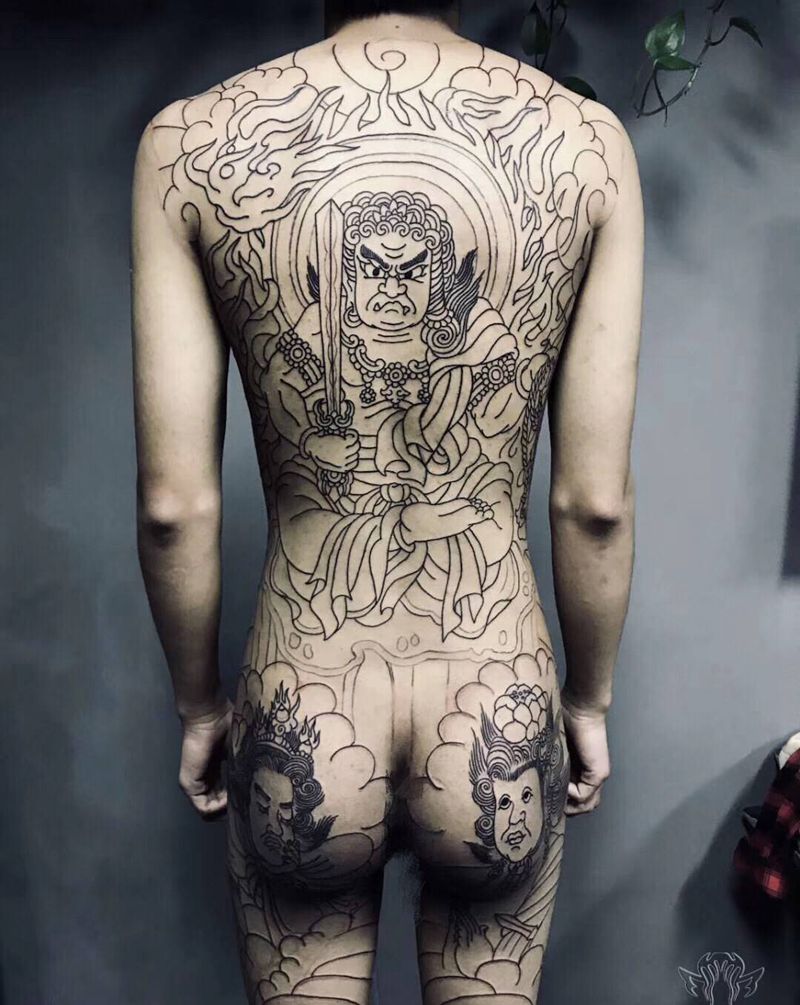 不动明王纹身图片_背部腿部老传统纹身图案