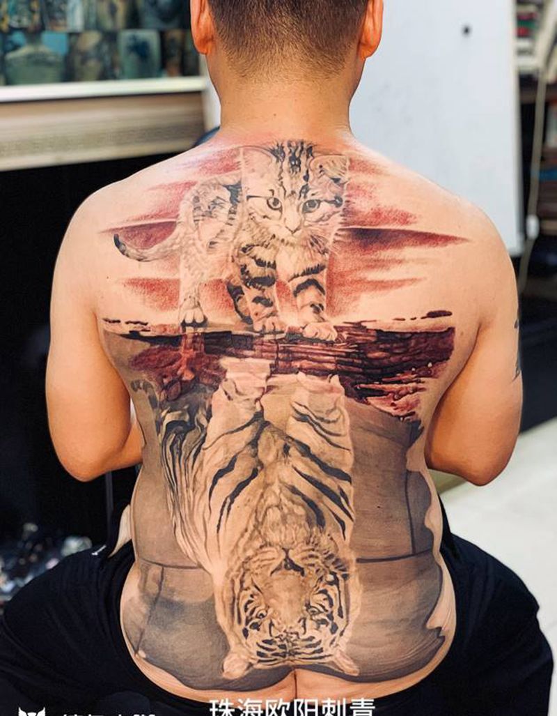 内心纹身图片_背部纹身图案
