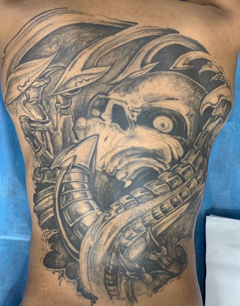 骷髅纹身图片_背部纹身图案