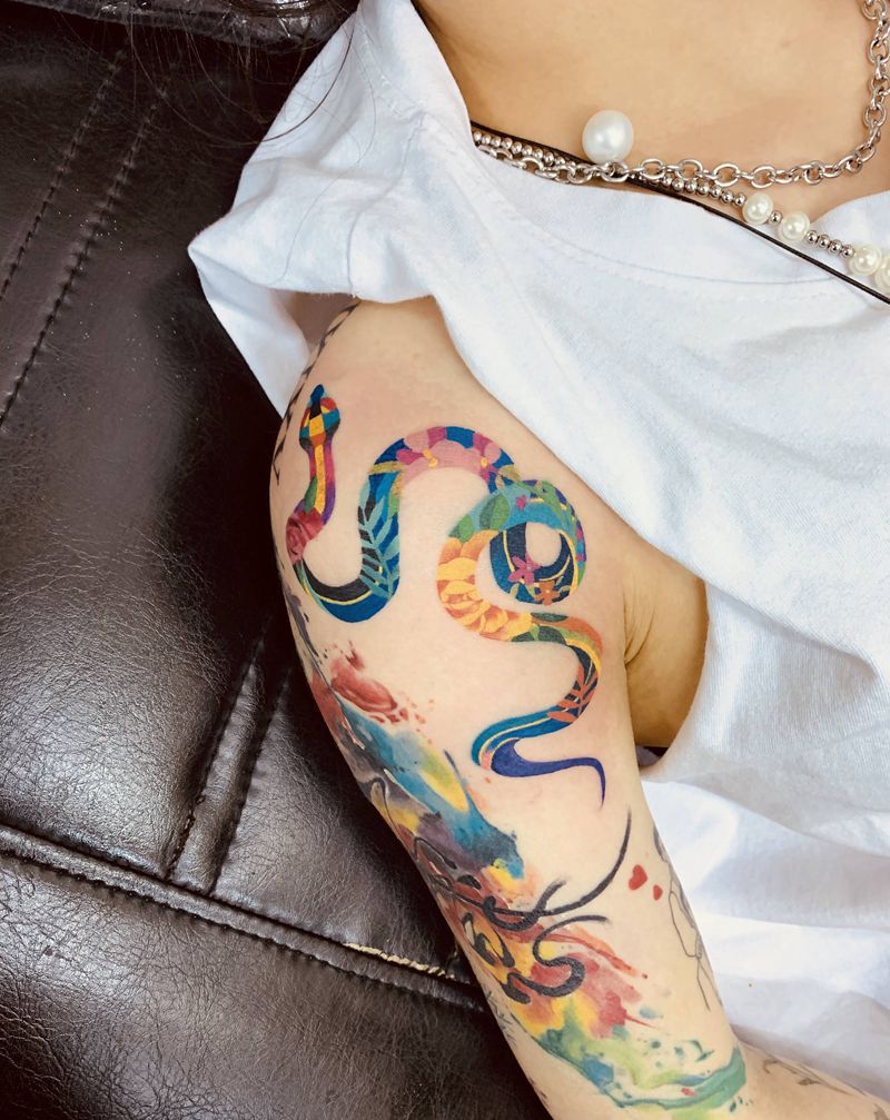 花蛇纹身图片_手臂纹身图案