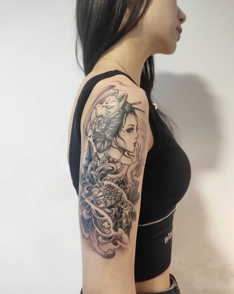 少女纹身图片_手臂新传统纹身图案