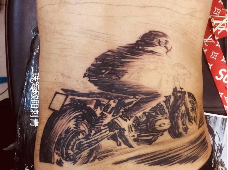 骑士的向往纹身图片