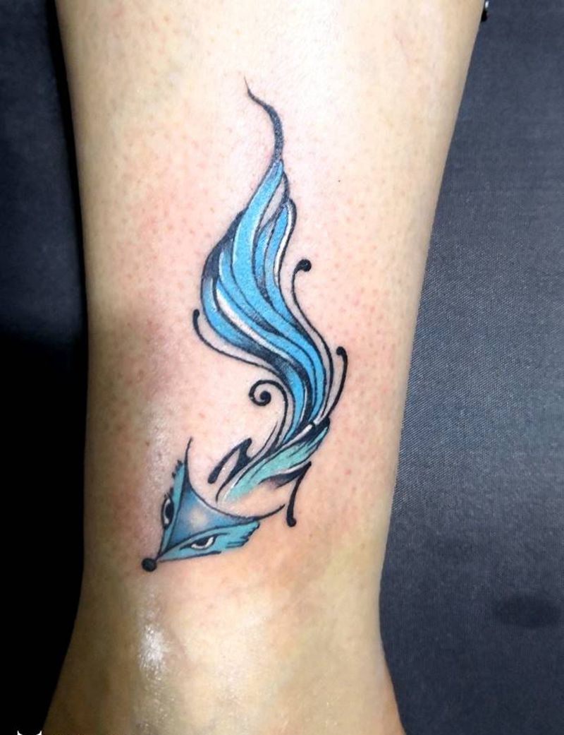 蓝狐纹身图片_腿部新传统纹身图案