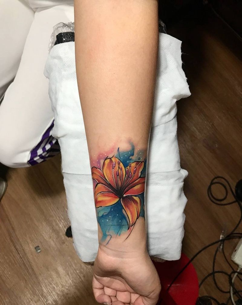 水彩花暴力遮盖纹身图片