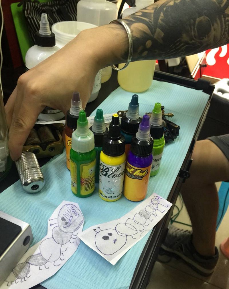 毛毛虫纹身图片