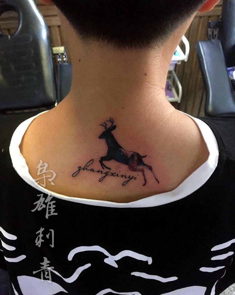 福鹿纹身图片_成品颈部清新动物纹身图案