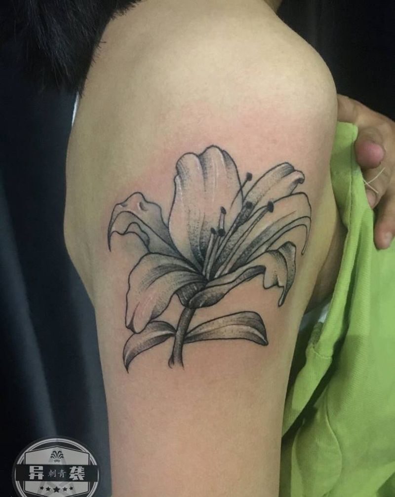 素花纹身图片_手臂点刺纹身图案