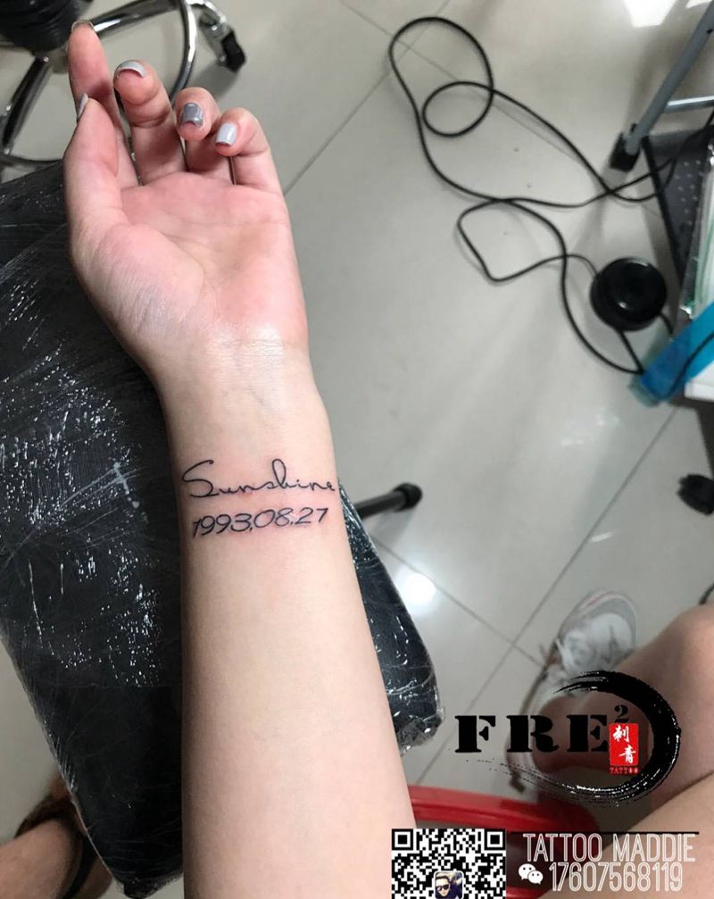 小清新字母纹身图片