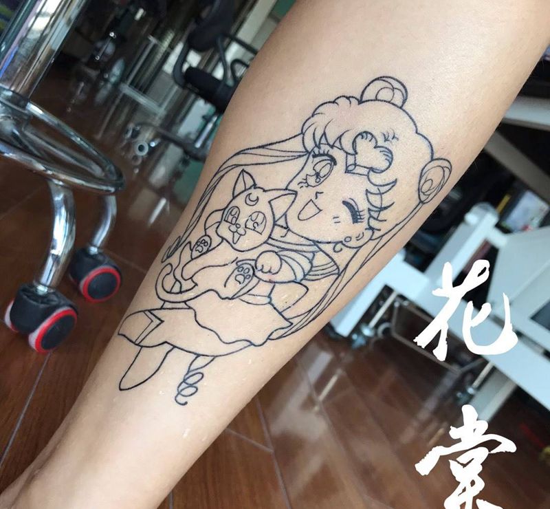 美少女战士线条纹身图片_腿部手部New School新传统美少女战士纹身图案