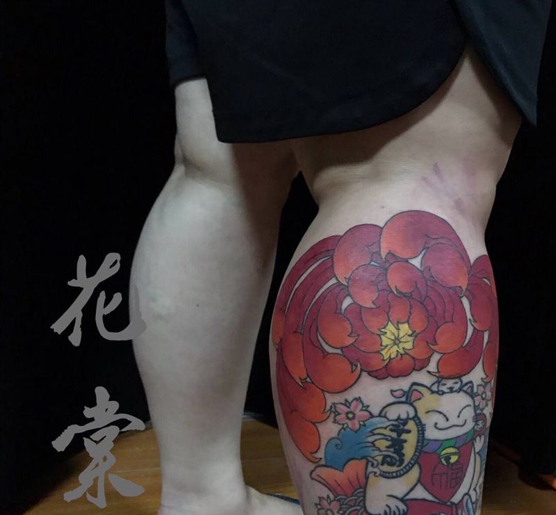 菊花纹身图片_腿部新传统花 菊花纹身图案