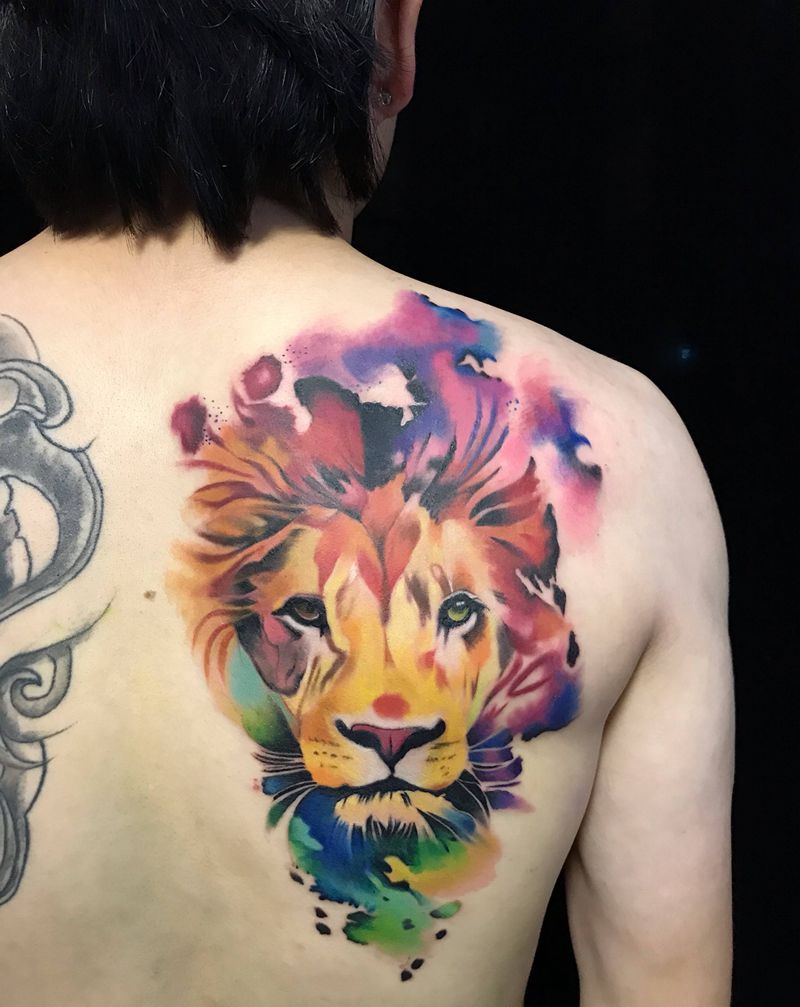 水彩狮子纹身图片