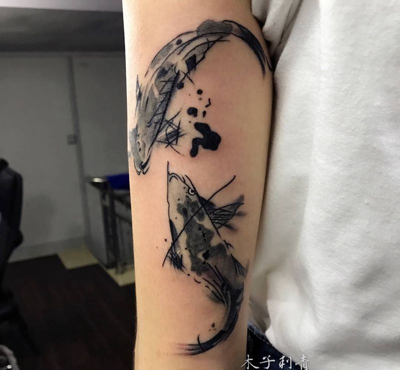 左右手各一个纹身图片