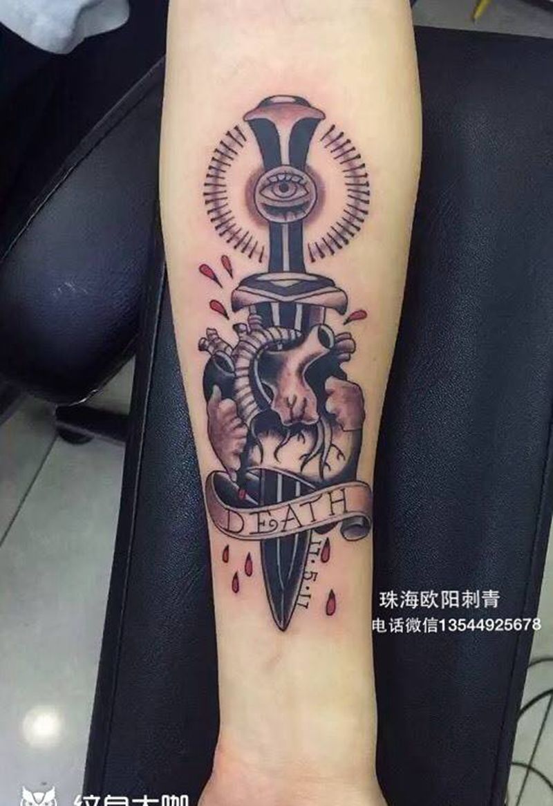 透心之剑纹身图片