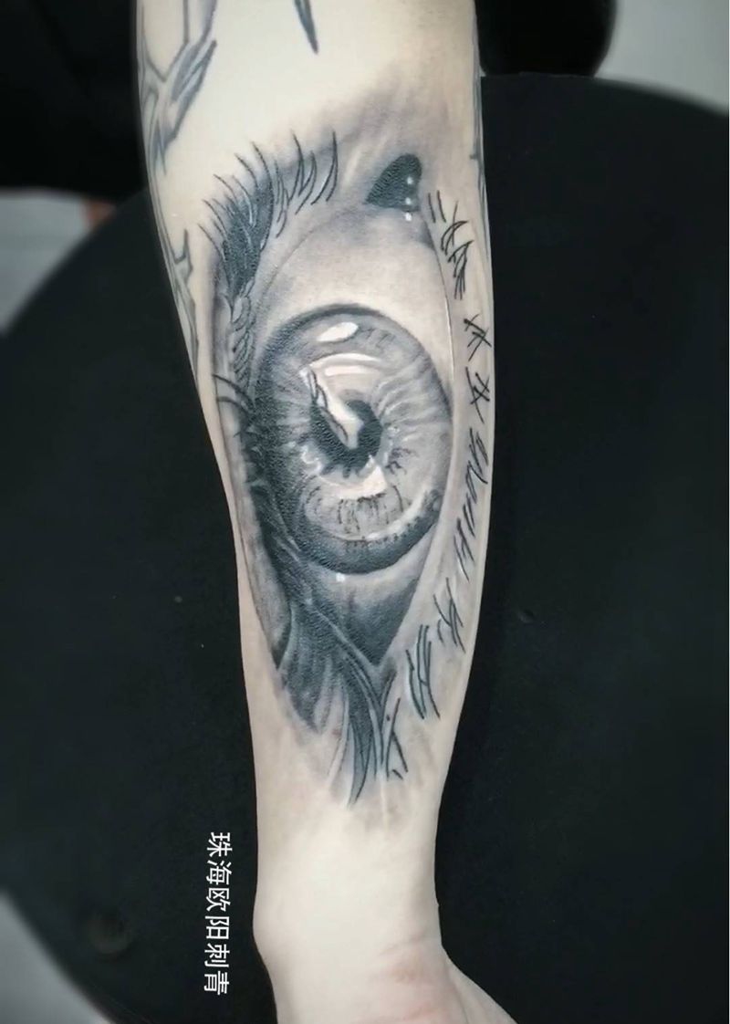 眼睛纹身图片