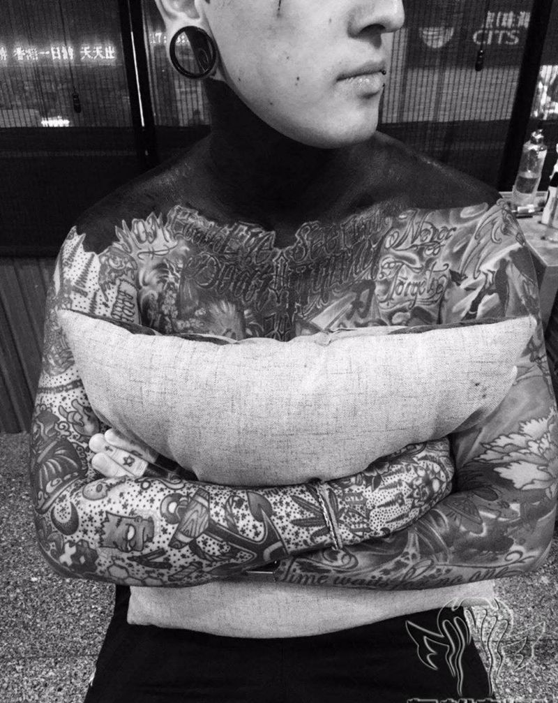 黑纹身图片_成品颈部欧美传统图腾原创纹身图案