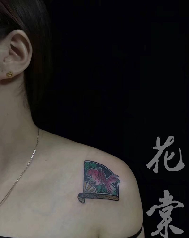 日式风格小图纹身图片_肩部新传统纹身图案
