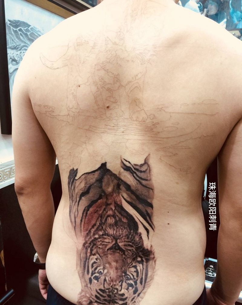 作品《内心》纹身图片