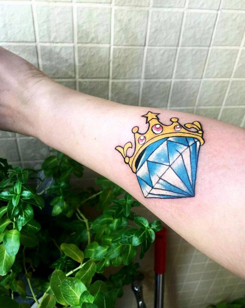 钻石、皇冠(胎记覆盖)纹身图片