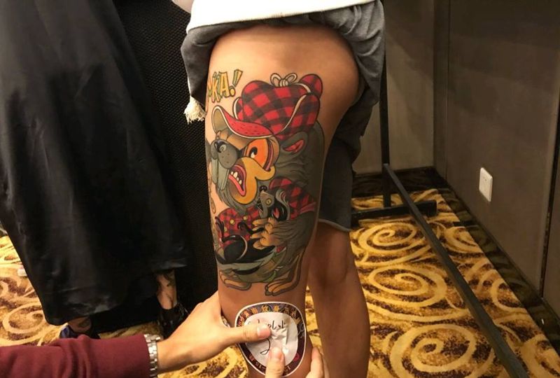 华南纹身艺术展二等奖纹身图片_腿部New School纹身图案