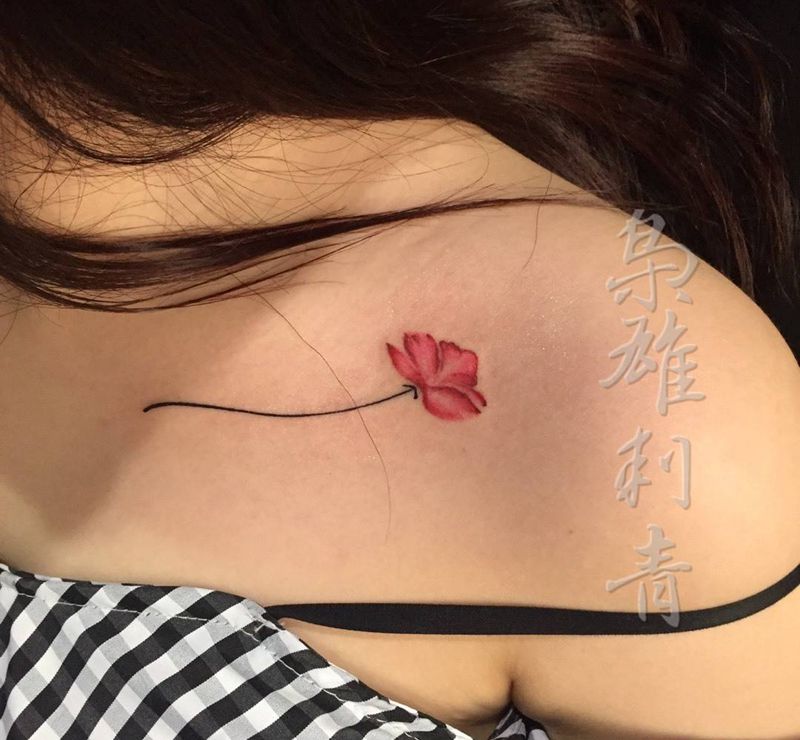 【小清新】纹身图片_成品胸部清新植物纹身图案