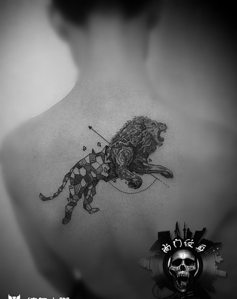 几何狮子纹身图片