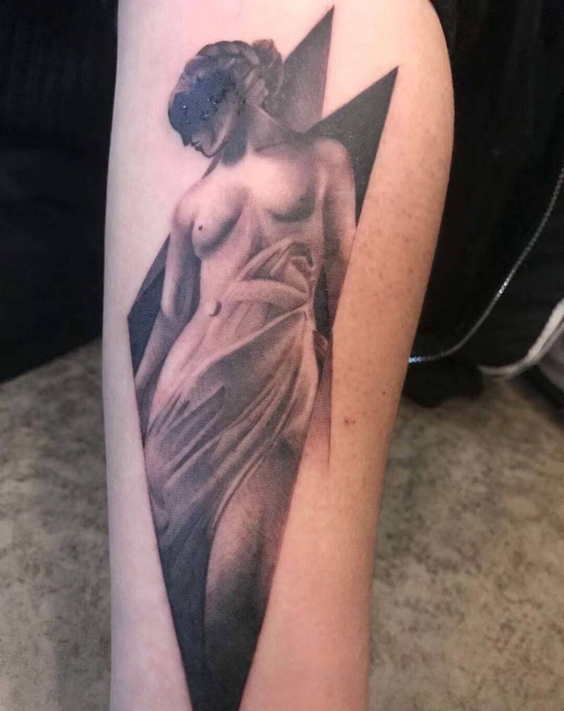 写实纹身图片_手臂欧美写实几何纹身图案