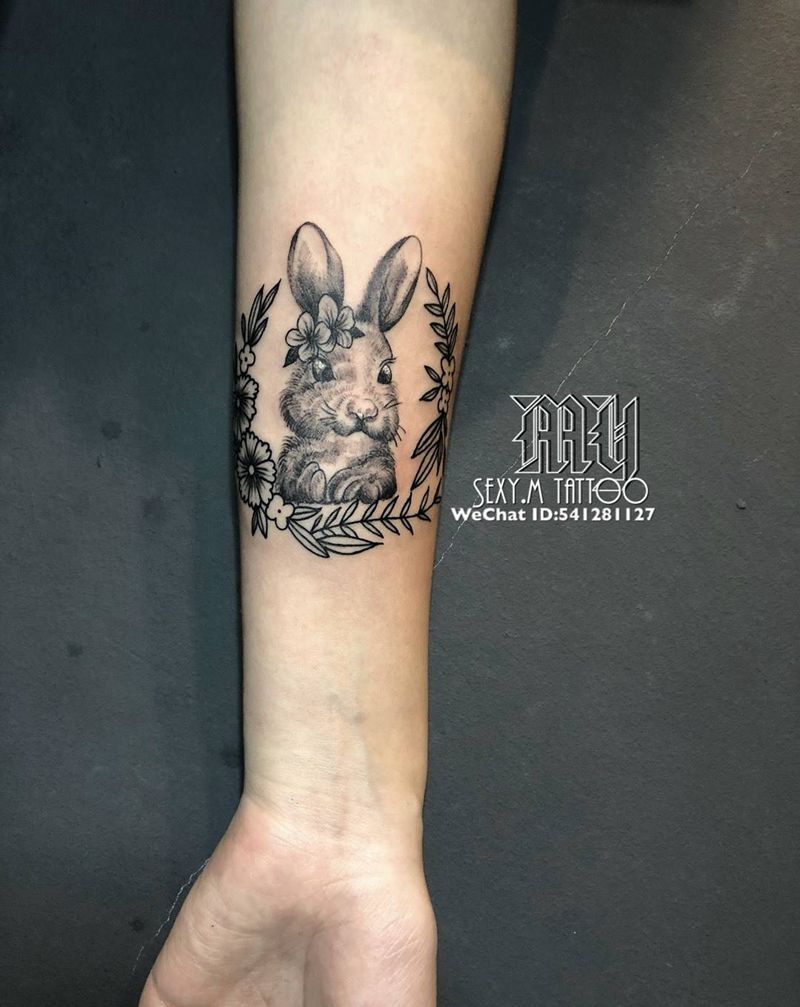 清新小兔纹身图片_手臂点刺纹身图案