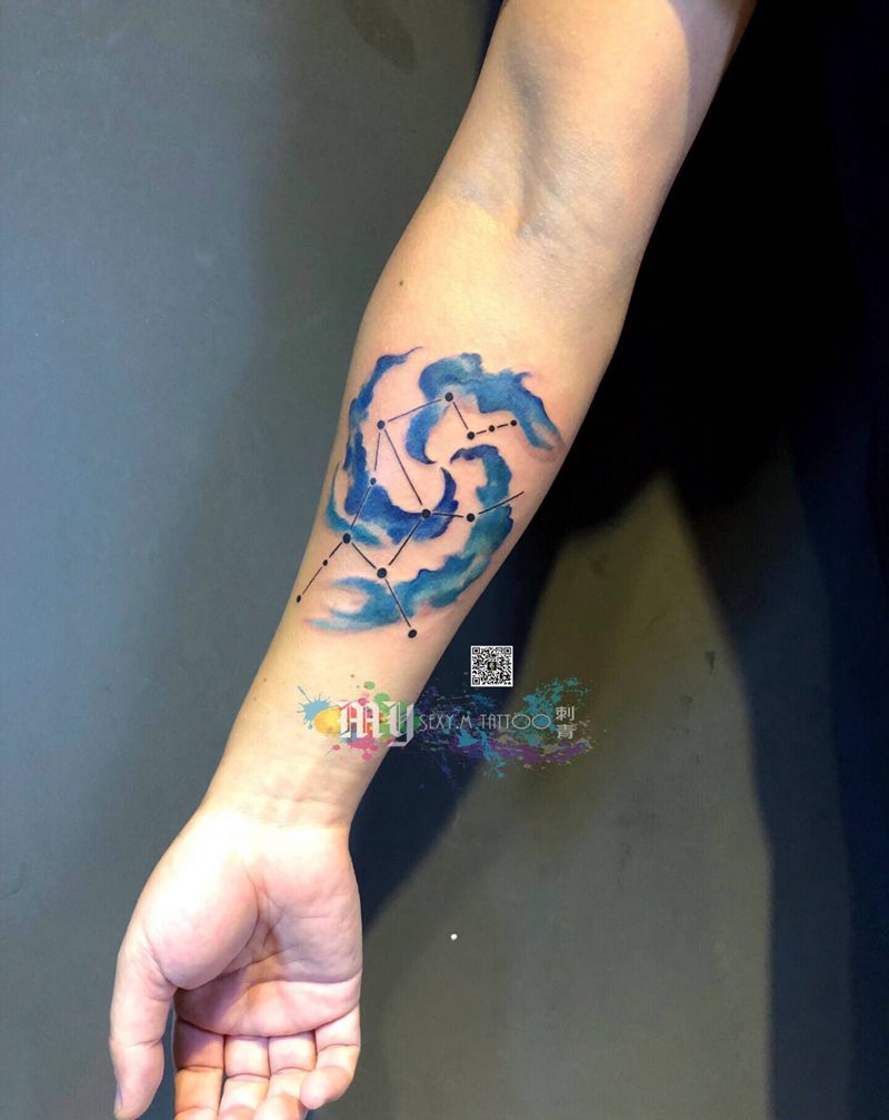 彩墨处女座纹身图片_手部水彩纹身图案