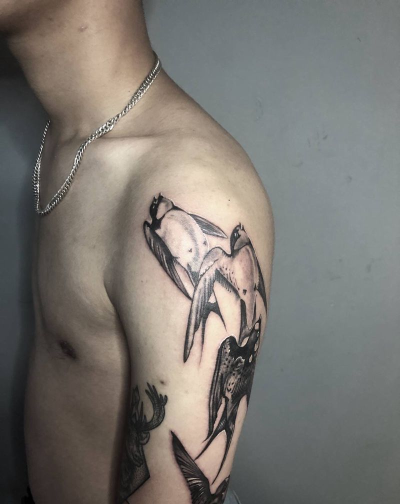 燕子纹身图片_手臂纹身图案