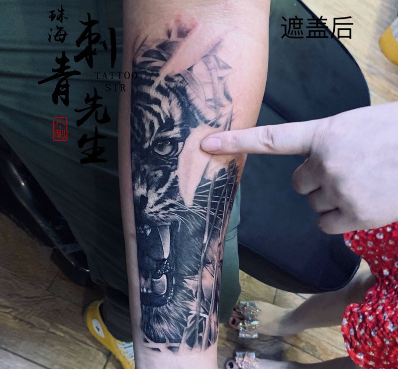（老虎）纹身图片_手臂手部欧美写实纹身图案