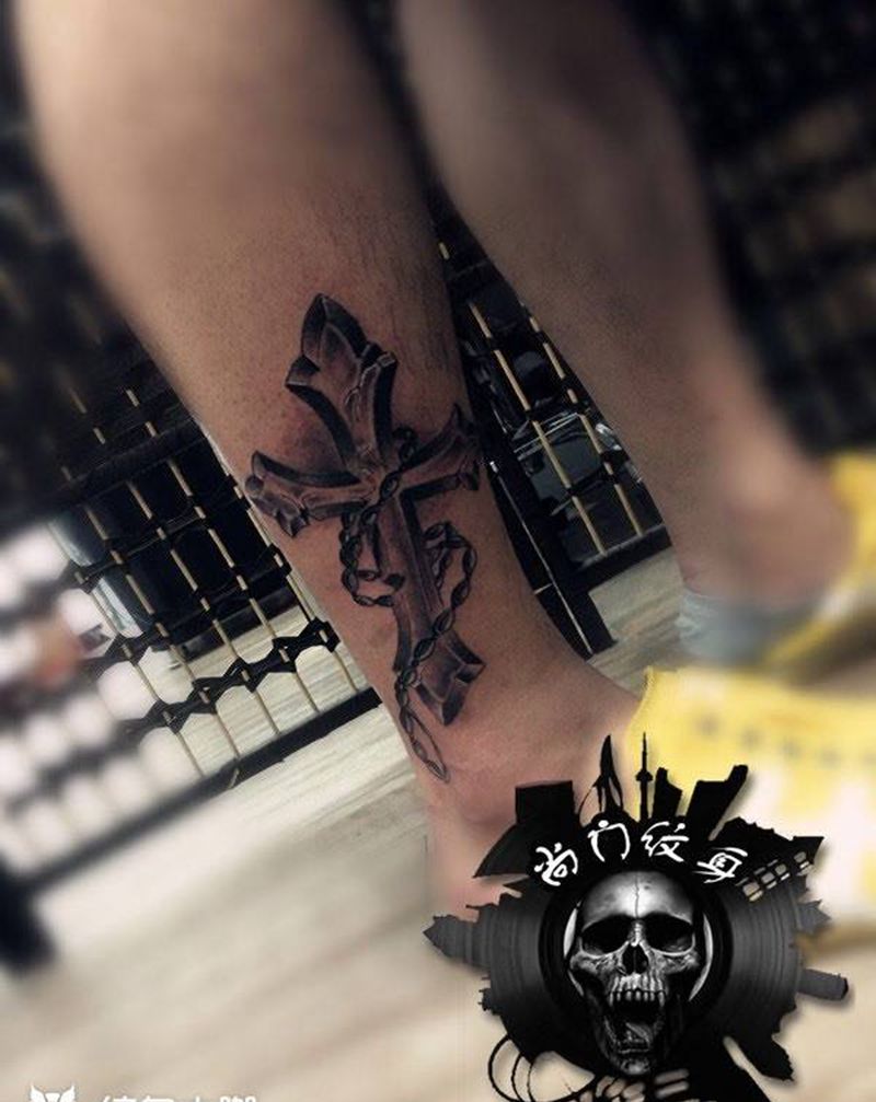 十字架纹身图片