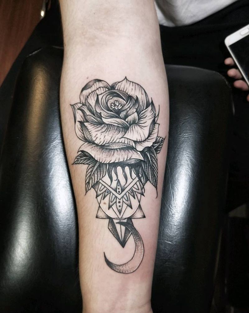 暗黑玫瑰纹身图片_手臂纹身图案