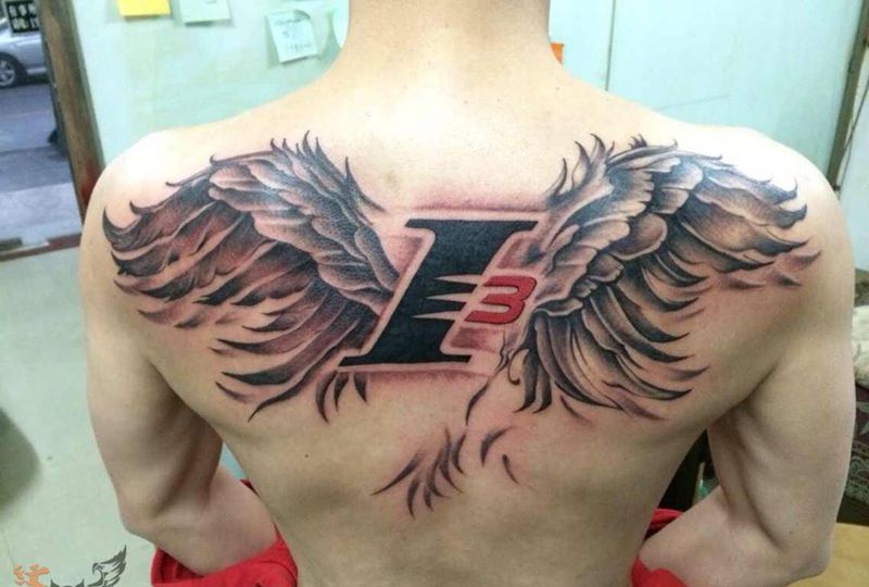 艾之翼纹身图片_欧美原创背部纹身图案