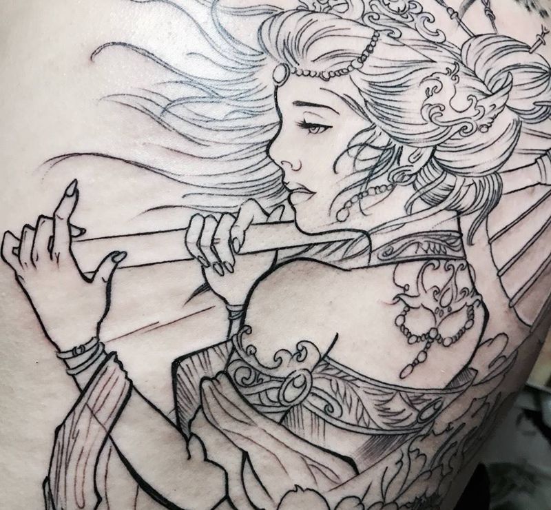 歌姬勾线纹身图片_成品背部传统人物纹身图案