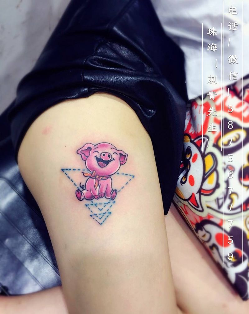 （萌萌猪）纹身图片_成品腿部清新动物纹身图案