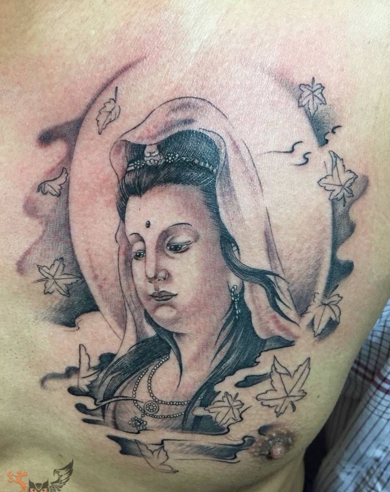 观音纹身图片_传统鬼神宗教胸部纹身图案