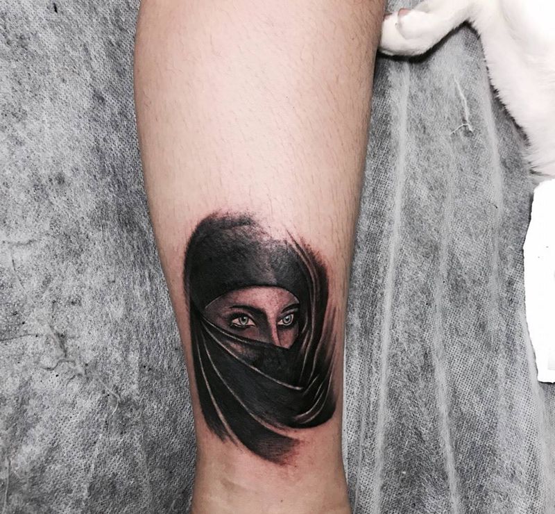 遮盖纹身图片_成品脚部肖像人物纹身图案