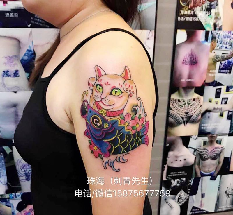 （鲤鱼招财猫）纹身图片_成品传统纹身图案