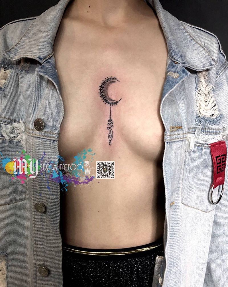 小清新纹身图片_胸部纹身图案