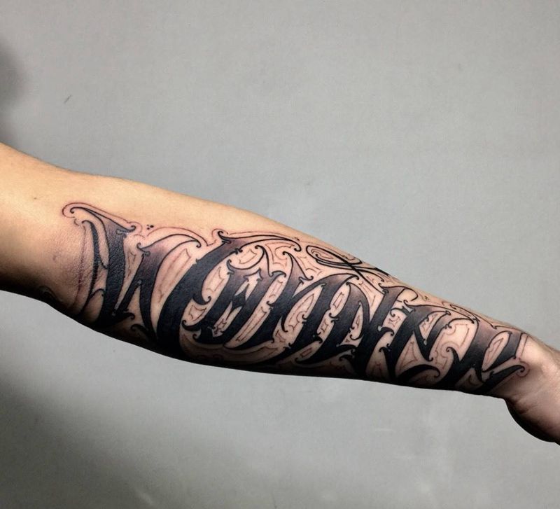 字纹身图片_手部手臂花体字欧美写实纹身图案