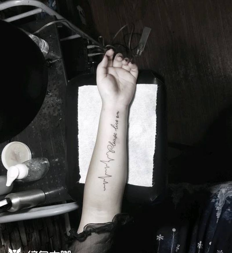 心电图纹身图片_手臂纹身图案