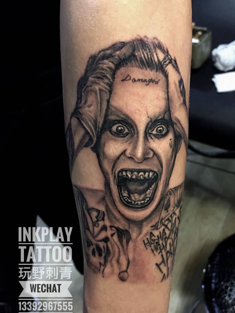 自杀小队 小丑纹身图片