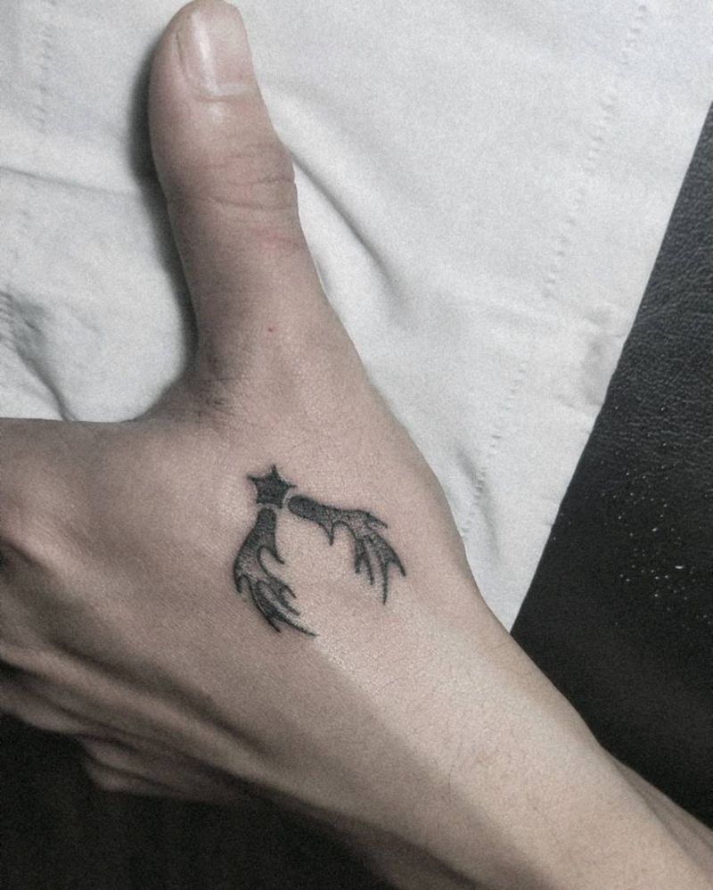 虎口纹身纹身图片_手部纹身图案