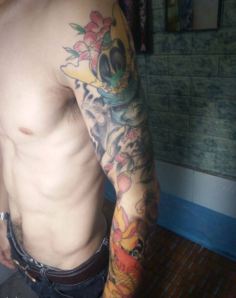 花臂未完成纹身图片