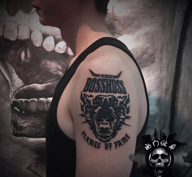 反相图腾老虎纹身图片_成品手臂传统图腾动物纹身图案