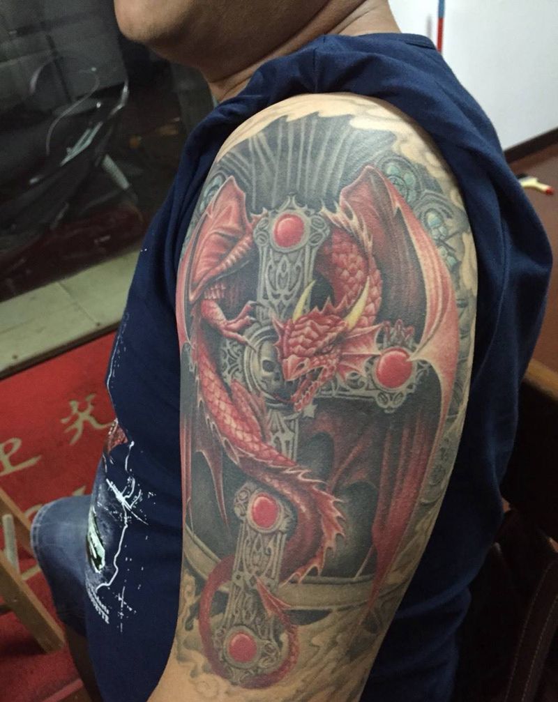 欧美纹身图片_成品手臂欧美动物纹身图案