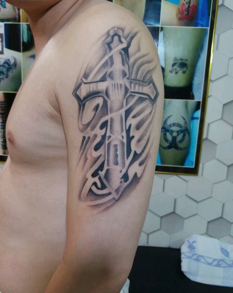 十字架纹身图片