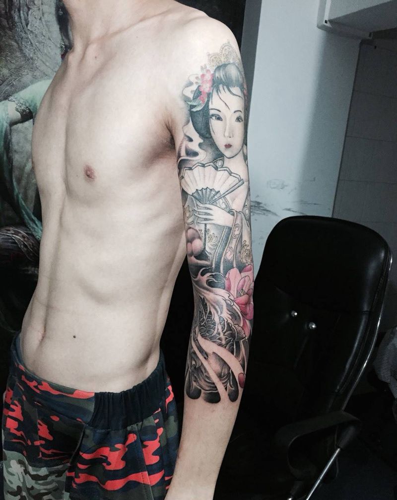 七分袖纹身图片_成品手臂传统动物纹身图案