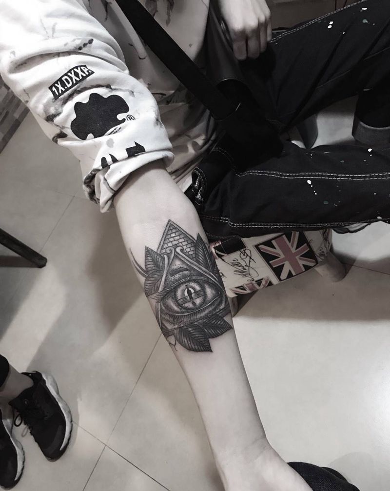 上帝之眼纹身图片