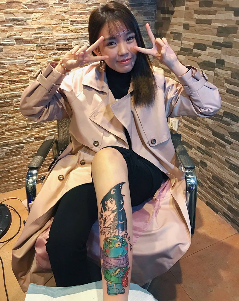 女巫小鹰纹身图片